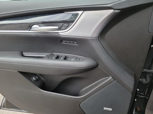 Used 2024 Cadillac XT5 Premium Luxury FWD image 16