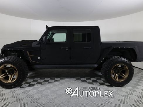 Used 2022 Jeep Gladiator Sport image 9