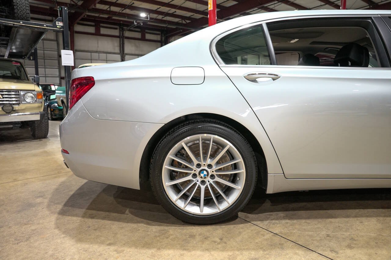 Used 2013 BMW 750Li xDrive AWD/4WD image 9