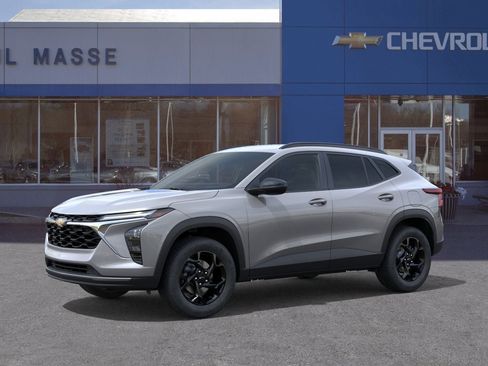 New 2026 Chevrolet Trax LT w/ Driver Confidence Package image 2