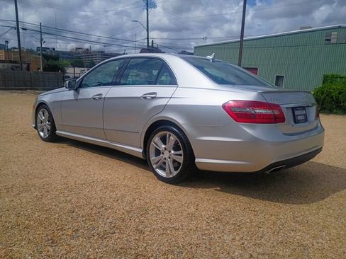 Used 2013 Mercedes-Benz E 350 Sedan image 9