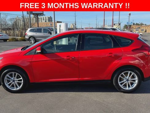 Used 2017 Ford Focus SE image 5