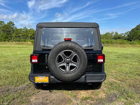 Certified 2021 Jeep Wrangler Sport image 4