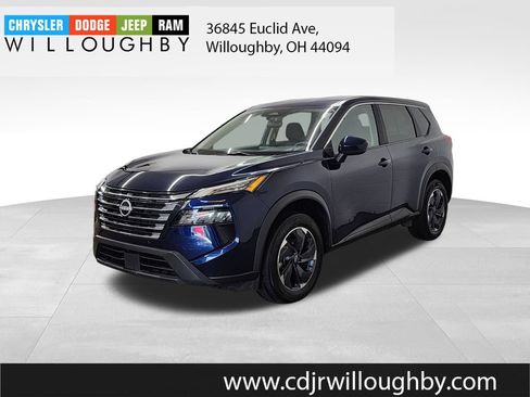 Used 2024 Nissan Rogue SV AWD/4WD image 1