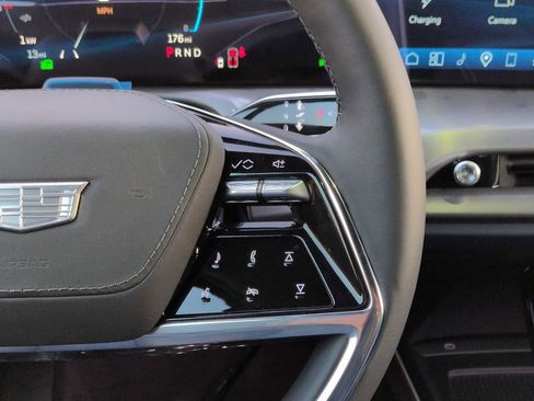 New 2026 Cadillac Vistiq Premium Luxury image 16