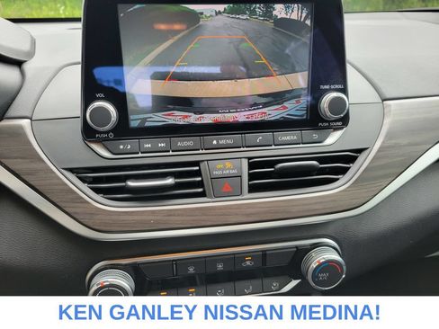 Certified 2025 Nissan Altima 2.5 SV FWD image 28