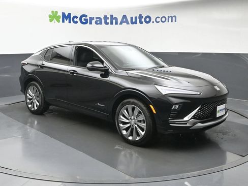 New 2026 Buick Envista Avenir FWD image 2