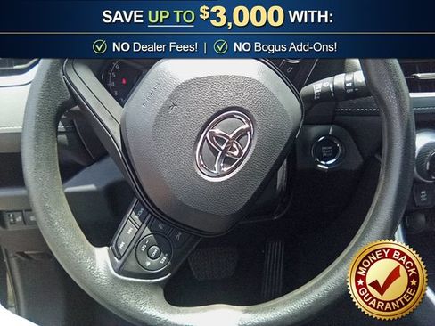 Used 2024 Toyota RAV4 XLE AWD/4WD image 18