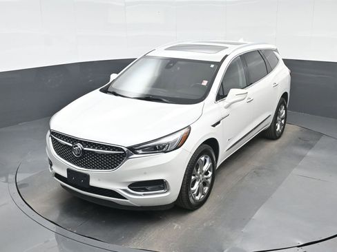 Used 2020 Buick Enclave Avenir AWD/4WD image 16