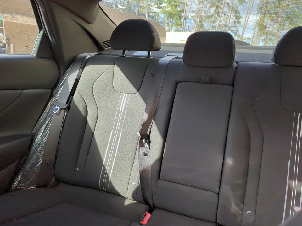 Certified 2026 Hyundai Elantra SEL Sport FWD image 35