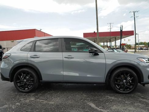 Used 2025 Honda HR-V Sport image 2