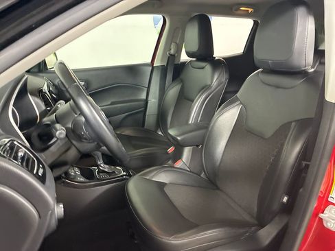 Used 2021 Jeep Compass Latitude AWD/4WD image 28