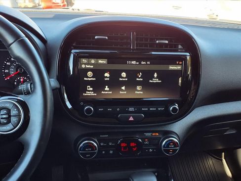 Used 2020 Kia Soul EX image 15