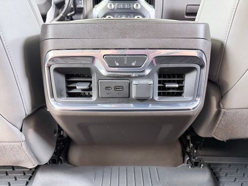 Used 2021 GMC Sierra 1500 SLT w/ SLT Premium Package AWD/4WD image 23