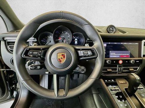 Certified 2026 Porsche Macan AWD/4WD image 14