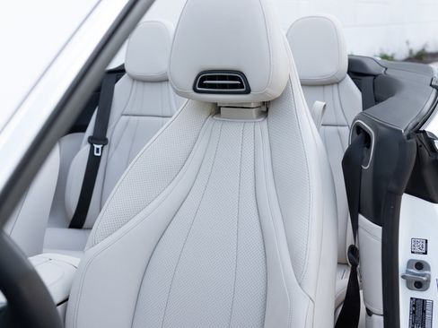 Used 2025 Mercedes-Benz CLE 450 4MATIC Cabriolet image 37