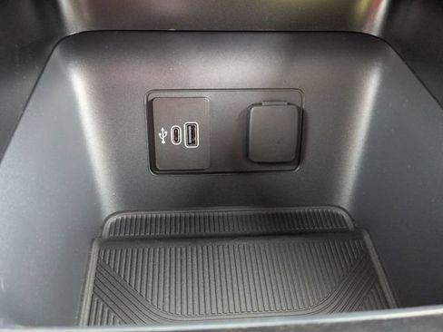 New 2026 Ford Explorer Active RWD image 24