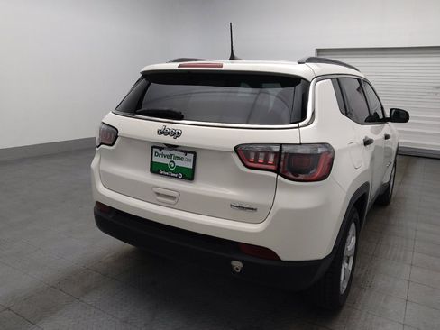 Used 2020 Jeep Compass Latitude w/ Popular Equipment Group FWD image 7
