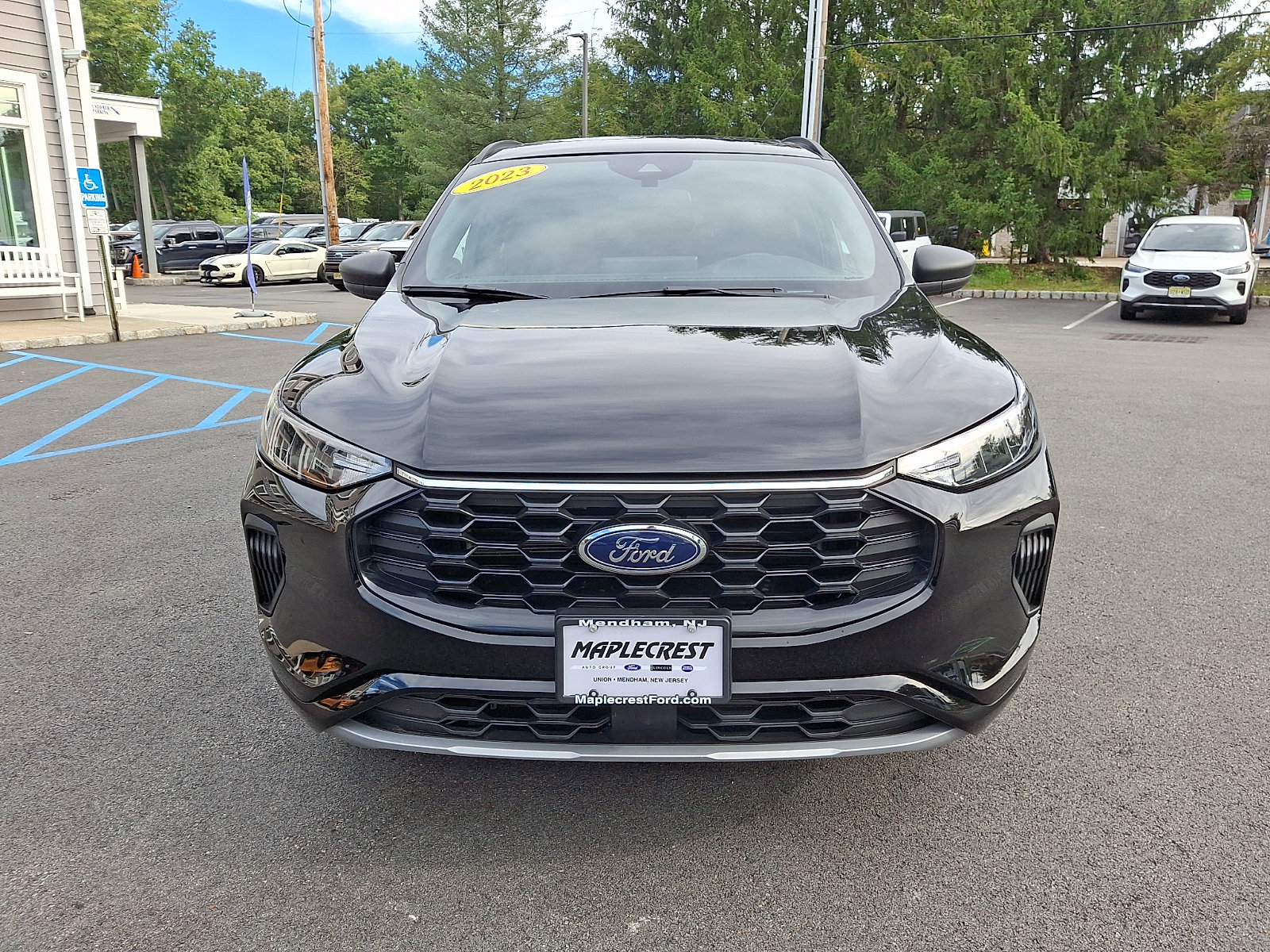 Used 2023 Ford Escape ST-Line w/ Tech Pack #1 AWD/4WD image 2