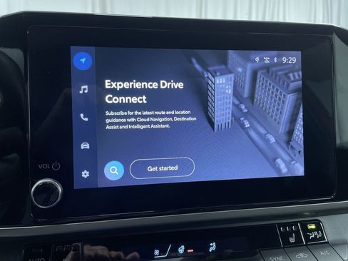 Certified 2025 Toyota Camry SE image 18