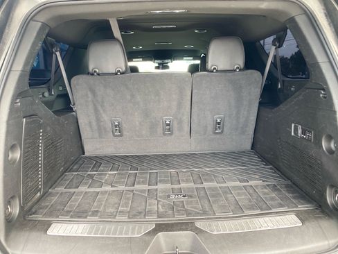 Used 2023 GMC Yukon XL Denali RWD image 21