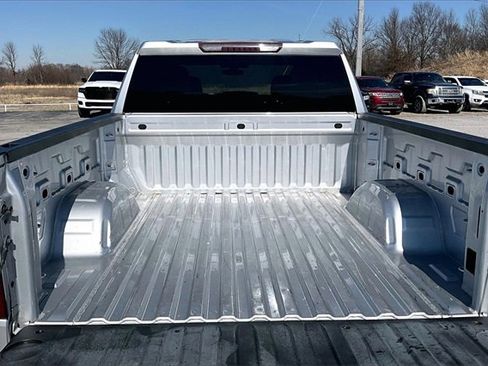 Used 2020 Chevrolet Silverado 1500 Custom w/ Custom Value Package image 7