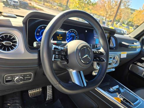 Used 2025 Mercedes-Benz G 580 w/ EQ Technology image 26