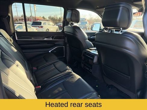 Used 2022 Jeep Wagoneer Series III image 25