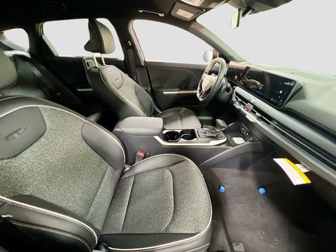 New 2025 Kia K4 GT-Line image 28