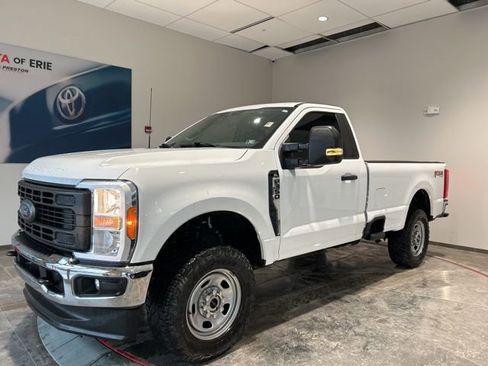 Used 2023 Ford F350 XL w/ FX4 Off-Road Package AWD/4WD image 2