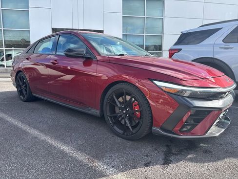 Used 2024 Hyundai Elantra N image 3