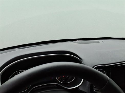 Used 2019 Jeep Compass Limited w/ Safety & Security Group image 21