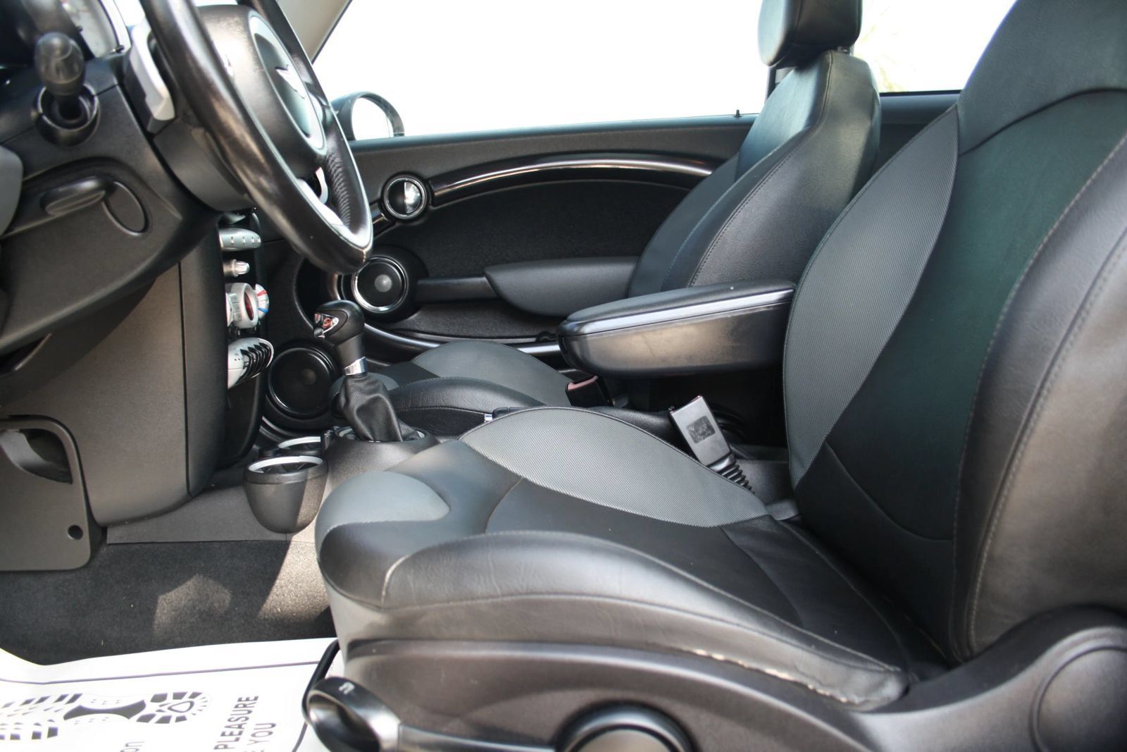 Used 2010 MINI Cooper S FWD image 10