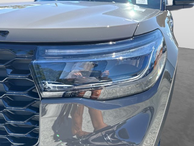 New 2027 Ford Explorer ST-Line w/ ST-Line Street Pack RWD image 10