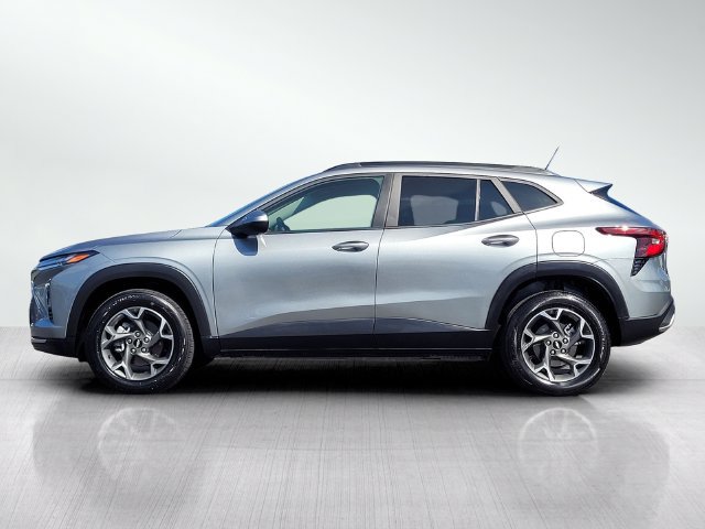 Used 2026 Chevrolet Trax LT FWD image 7