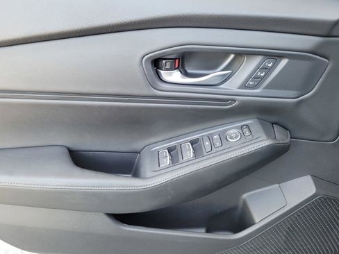 Used 2025 Honda Accord Sport image 24