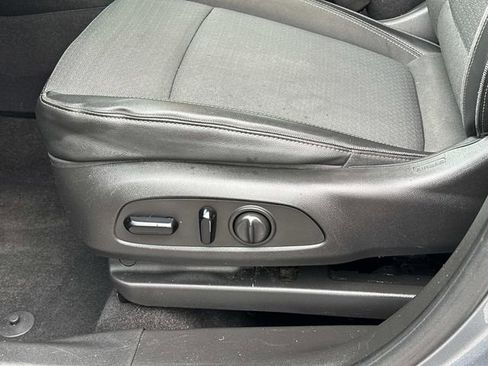 Used 2021 Buick Encore GX Select w/ Sport Touring Package FWD image 21