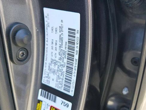 Used 2022 Toyota Tacoma TRD Off-Road w/ Technology Package RWD image 27