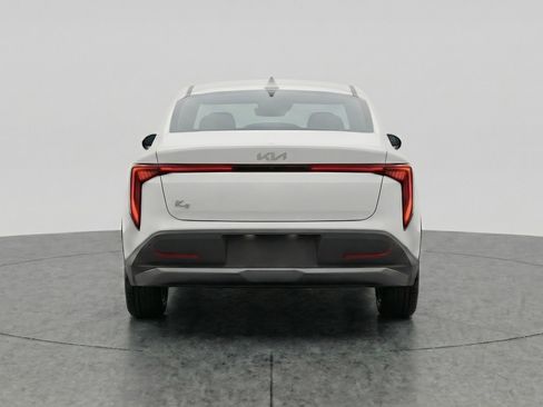 Used 2025 Kia K4 LXS image 7