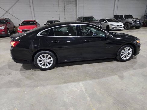 Used 2020 Chevrolet Malibu LT FWD image 12