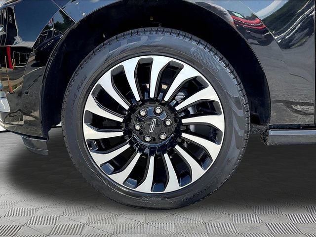 Used 2024 Lincoln Navigator L Black Label AWD/4WD image 34