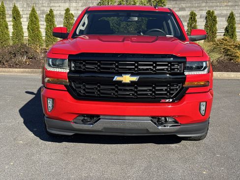 Used 2017 Chevrolet Silverado 1500 LT w/ All Star Edition image 3
