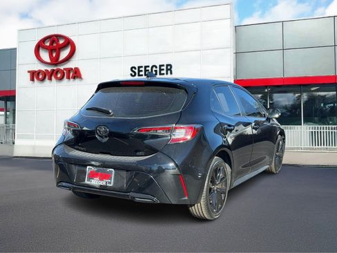 Used 2021 Toyota Corolla SE image 3