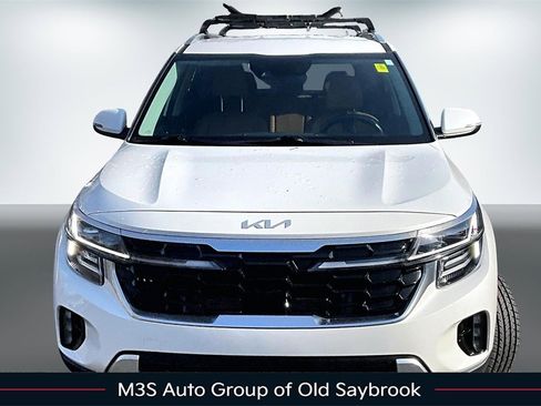 Used 2024 Kia Seltos SX image 2