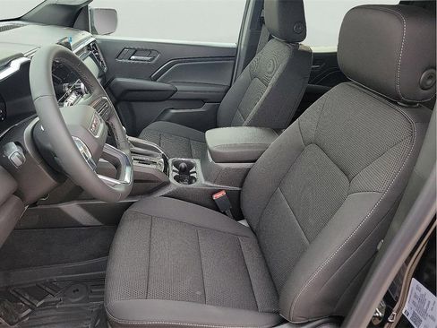 New 2026 GMC Canyon Elevation w/ Convenience Package image 14