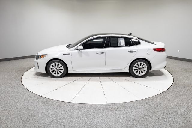 Used 2018 Kia Optima S w/ Panoramic Sunroof Package FWD image 30