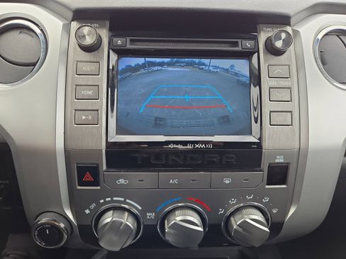Used 2018 Toyota Tundra SR5 image 31