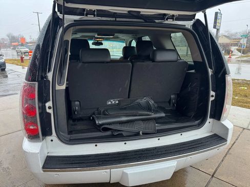 Used 2011 GMC Yukon Denali image 10