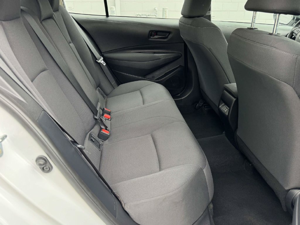 Used 2025 Toyota Corolla LE FWD image 15
