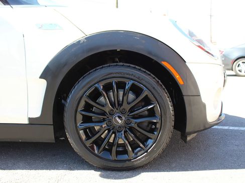 Used 2018 MINI Cooper Clubman S image 15